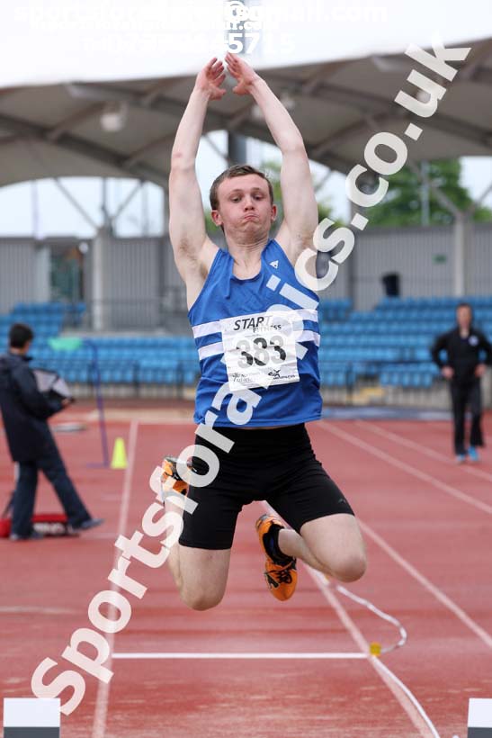 Mens under-20s long jump, Northern Senior and Under-20s Champs., SportsCity, Manchester. Photo: David T. Hewitson/Sports for All Pics